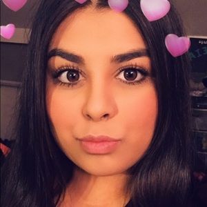 Meet your Posher, Jazmin